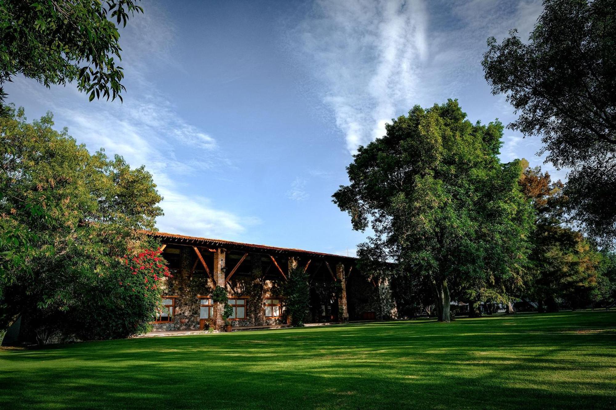 Hotel Hacienda Cantalagua Golf Contepec Exterior photo