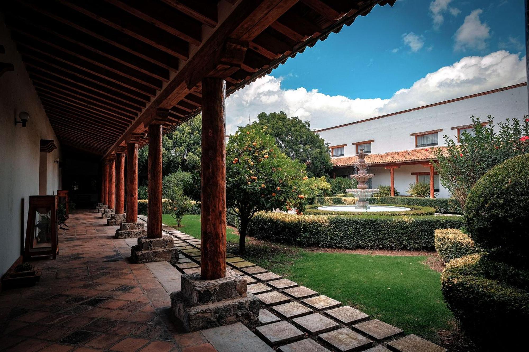 Hotel Hacienda Cantalagua Golf Contepec Exterior photo